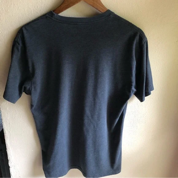 Next Level Apparel. Bleeding Heart Graphic Tshirt. Gray Shirt Size Medium - Picture 6 of 9